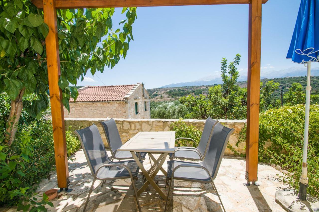 Helianthos Villas Douliana Esterno foto