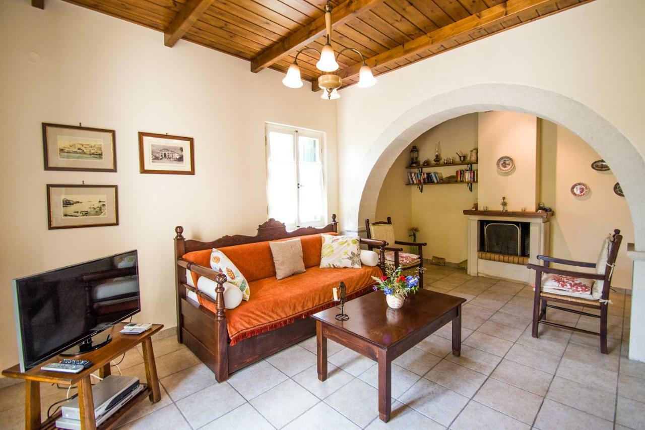 Helianthos Villas Douliana Esterno foto